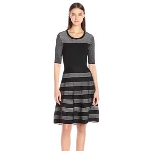 Calvin Klein Short Sleeve Fit&Flare Sweater Dress